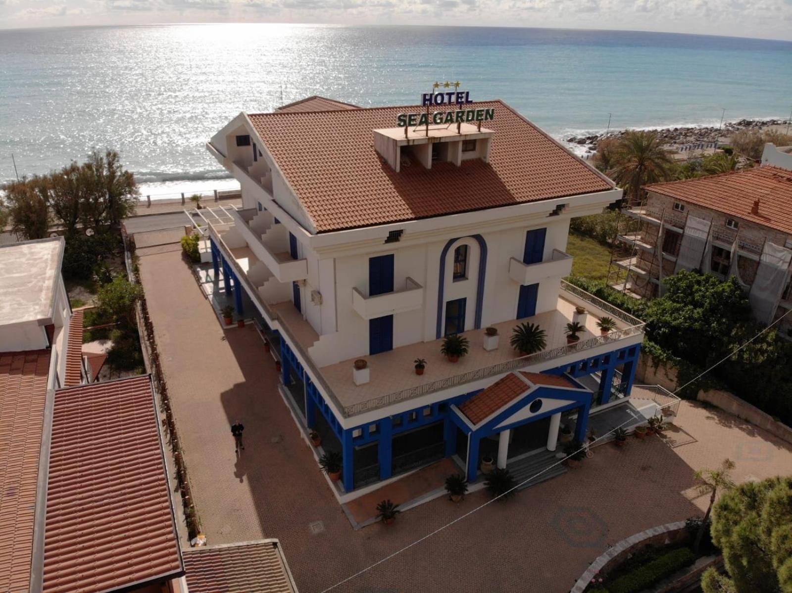 Sea Garden Hotel Acquappesa Esterno foto
