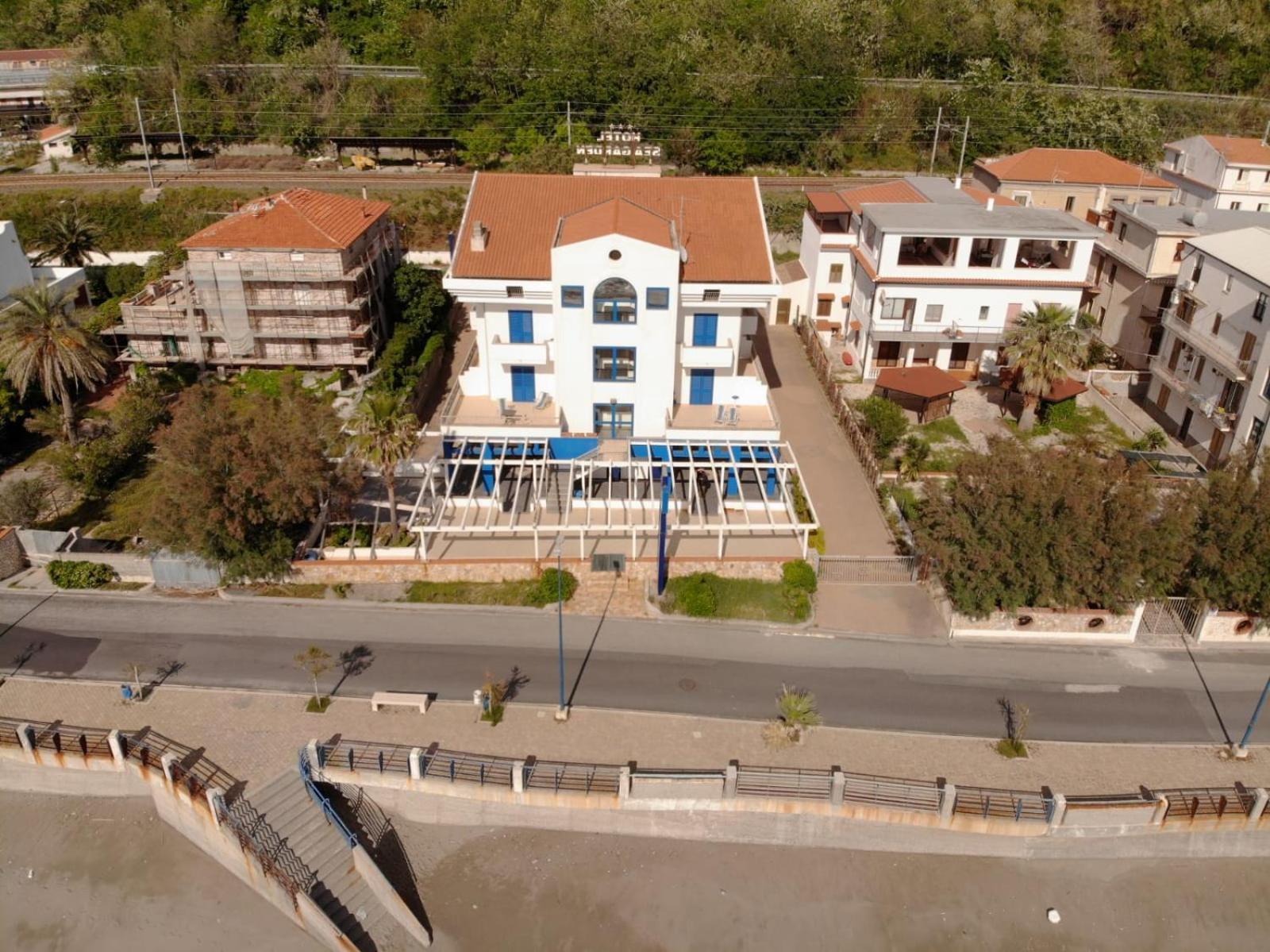 Sea Garden Hotel Acquappesa Esterno foto