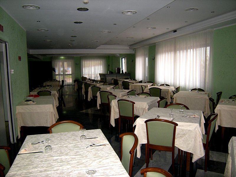 Sea Garden Hotel Acquappesa Esterno foto
