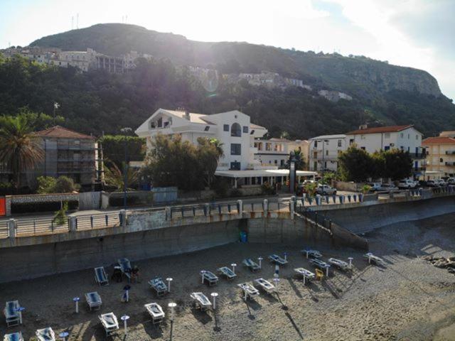 Sea Garden Hotel Acquappesa Esterno foto